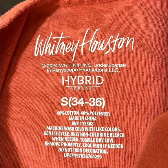 Whitney Houston Graphic T-Shirt - Picture 4 of 4